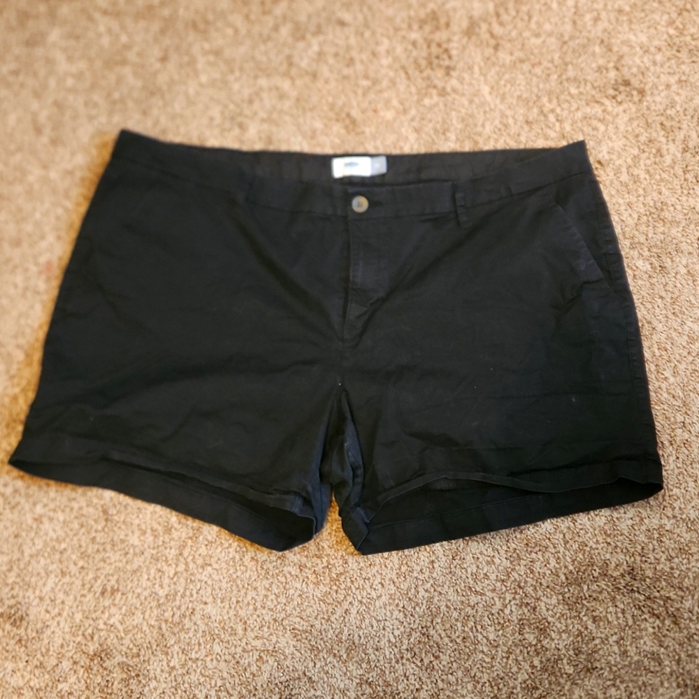 Size 20 black shorts